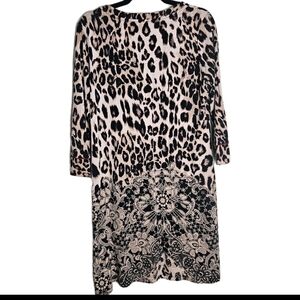 SOMA Night Gown Women’s 3/4 Sleeve Soft Sleepwear Pocket Animal Print Sz Medium